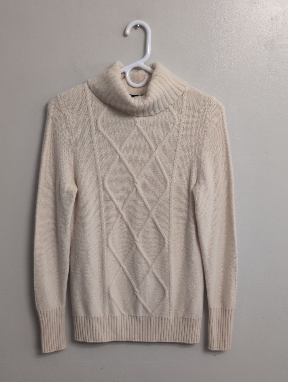 Ann Taylor Cashmere Cable Knit Sweater